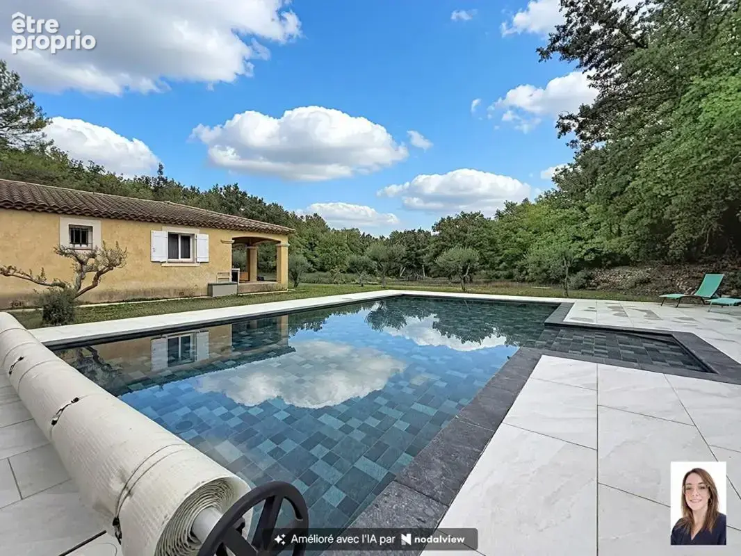 Maison 8 pièces 235 m² à vendre à Tourves (83170) - photo 4