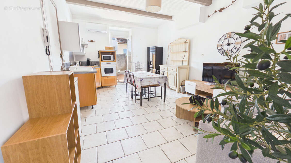 Appartement à CARQUEIRANNE