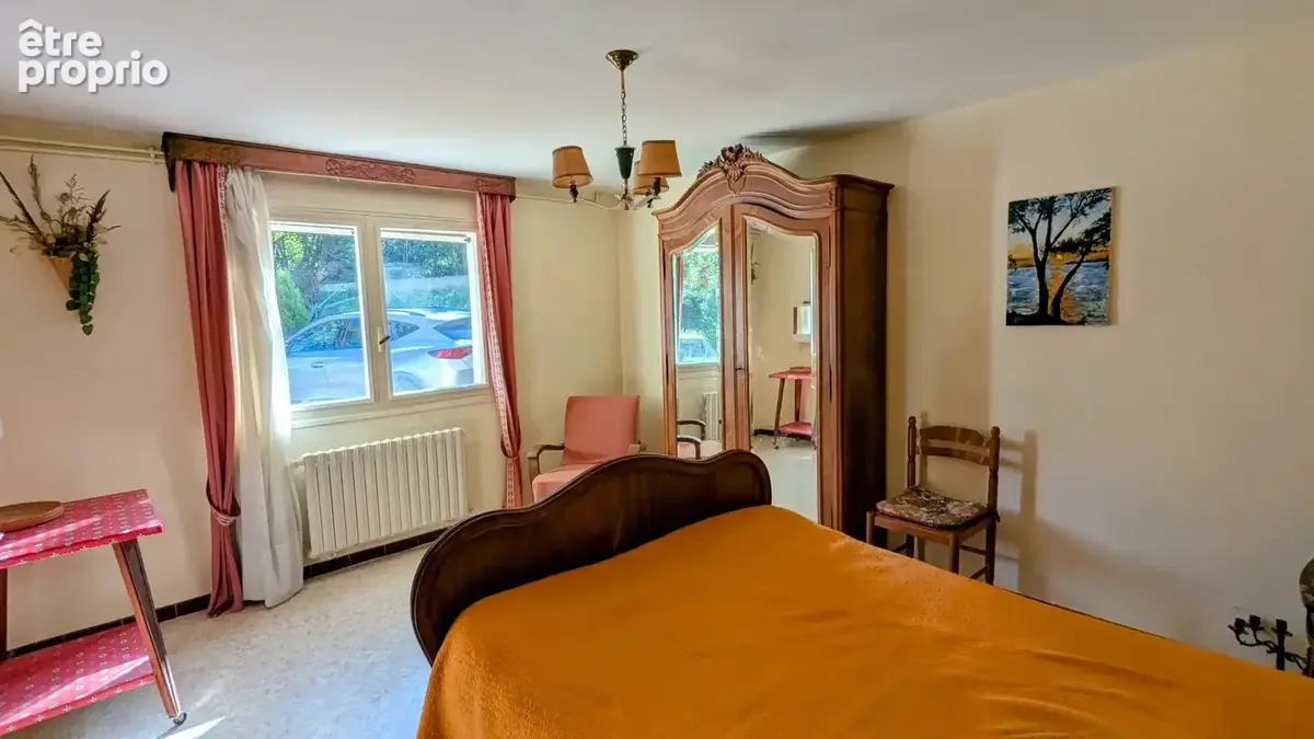 CARCES - Villa sur 3.691m² proche centre - photo 16