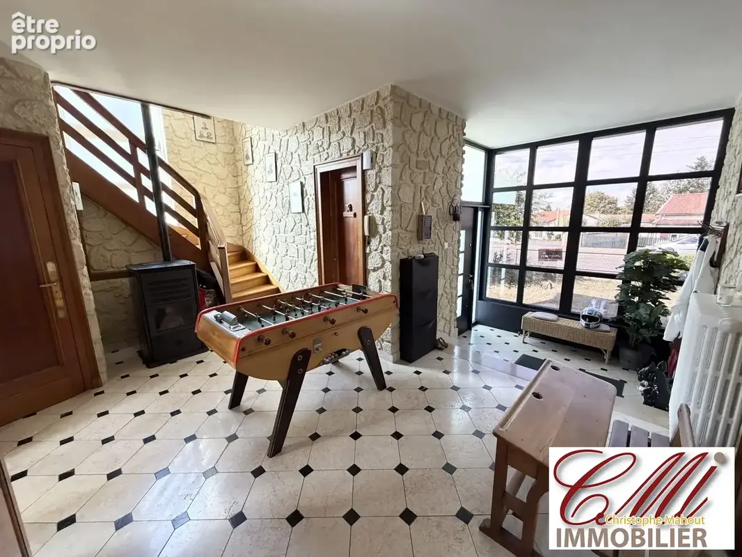 Maison 8 pièces 175 m² à vendre à Vitry-Le-Francois (51300) - photo 2