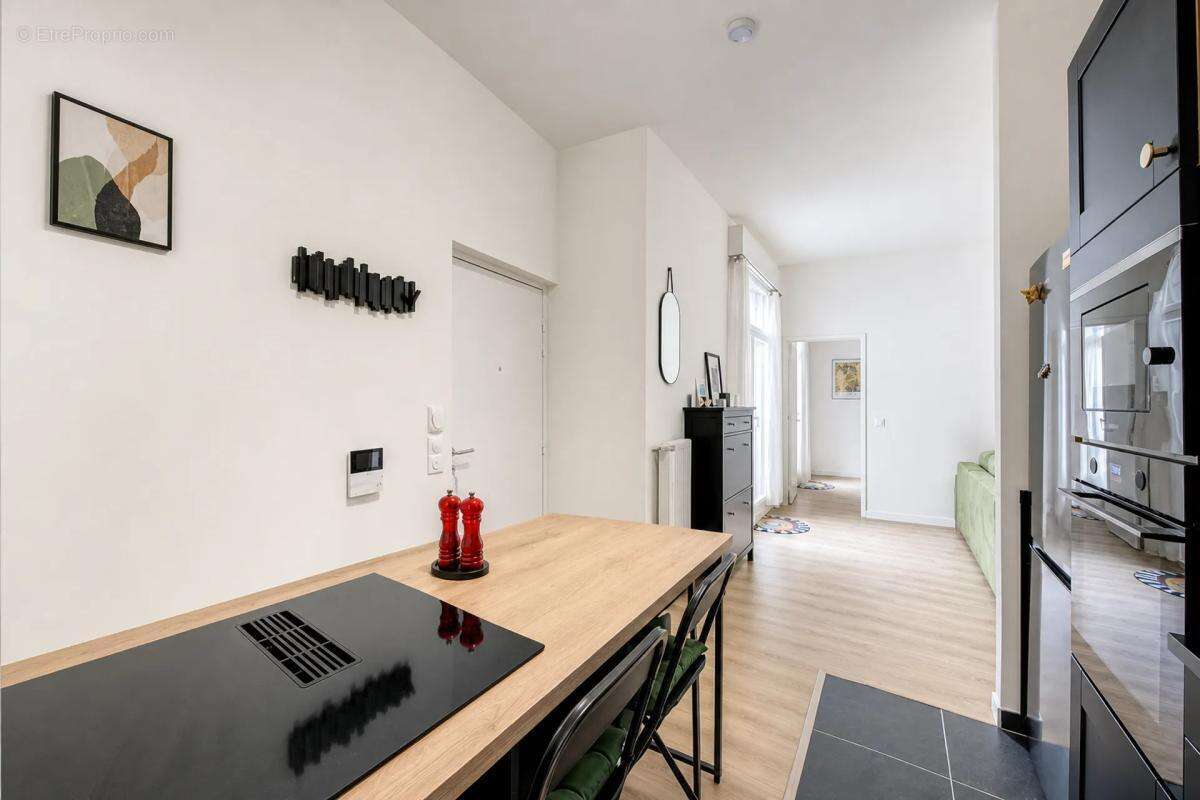 Appartement de 2 pièces de 47 m² à Saint-Ouen-sur-Seine - photo 6