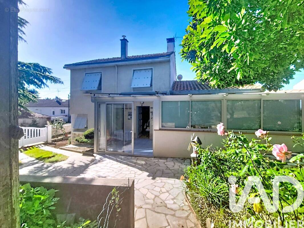 Photo 1 - Maison à SAINT-PHILBERT-DE-GRAND-LIEU