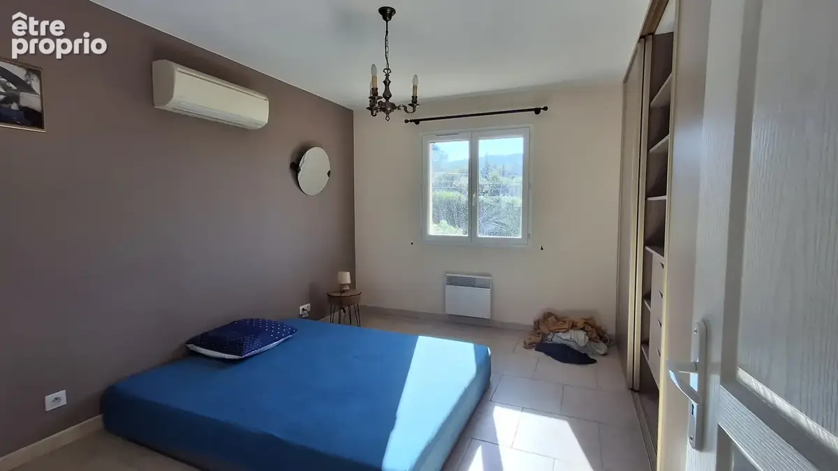 Maison individuelle avec belle vue dégagée sur les collines environnantes - photo 9