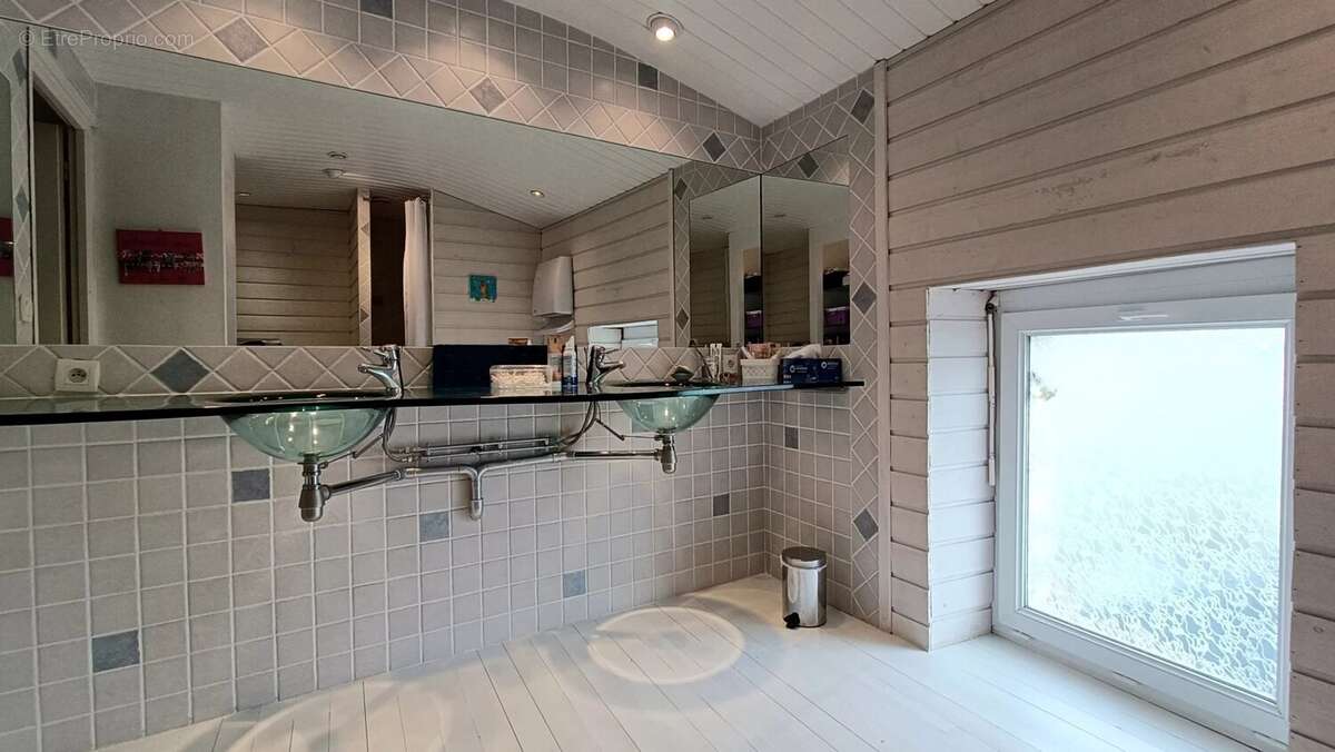 Maison à LE ROCHEREAU