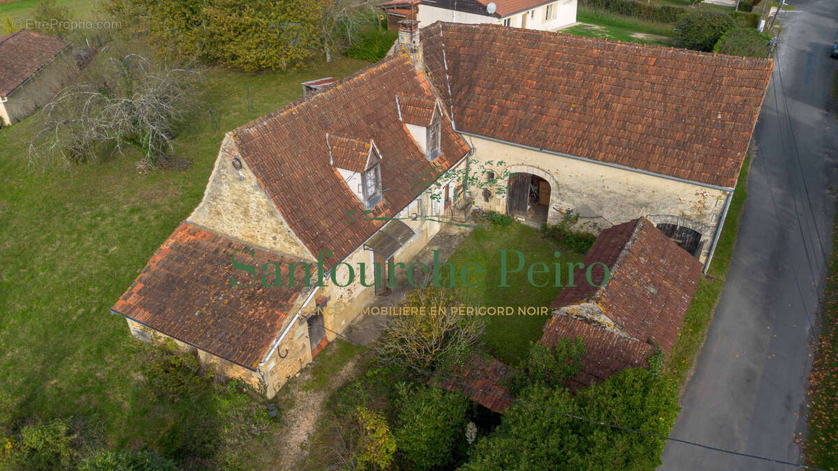 Maison à SARLAT-LA-CANEDA