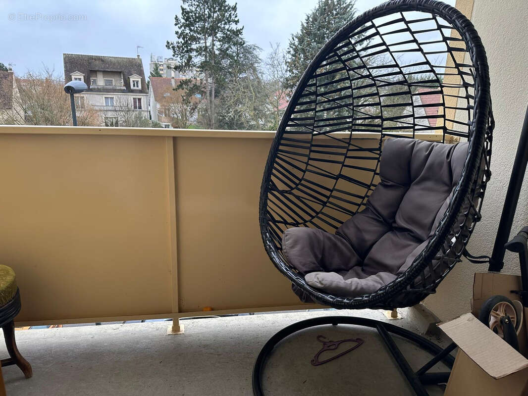 Appartement à BROU-SUR-CHANTEREINE