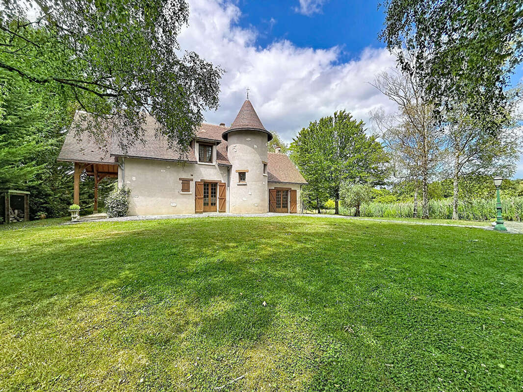 Maison à CELLETTES