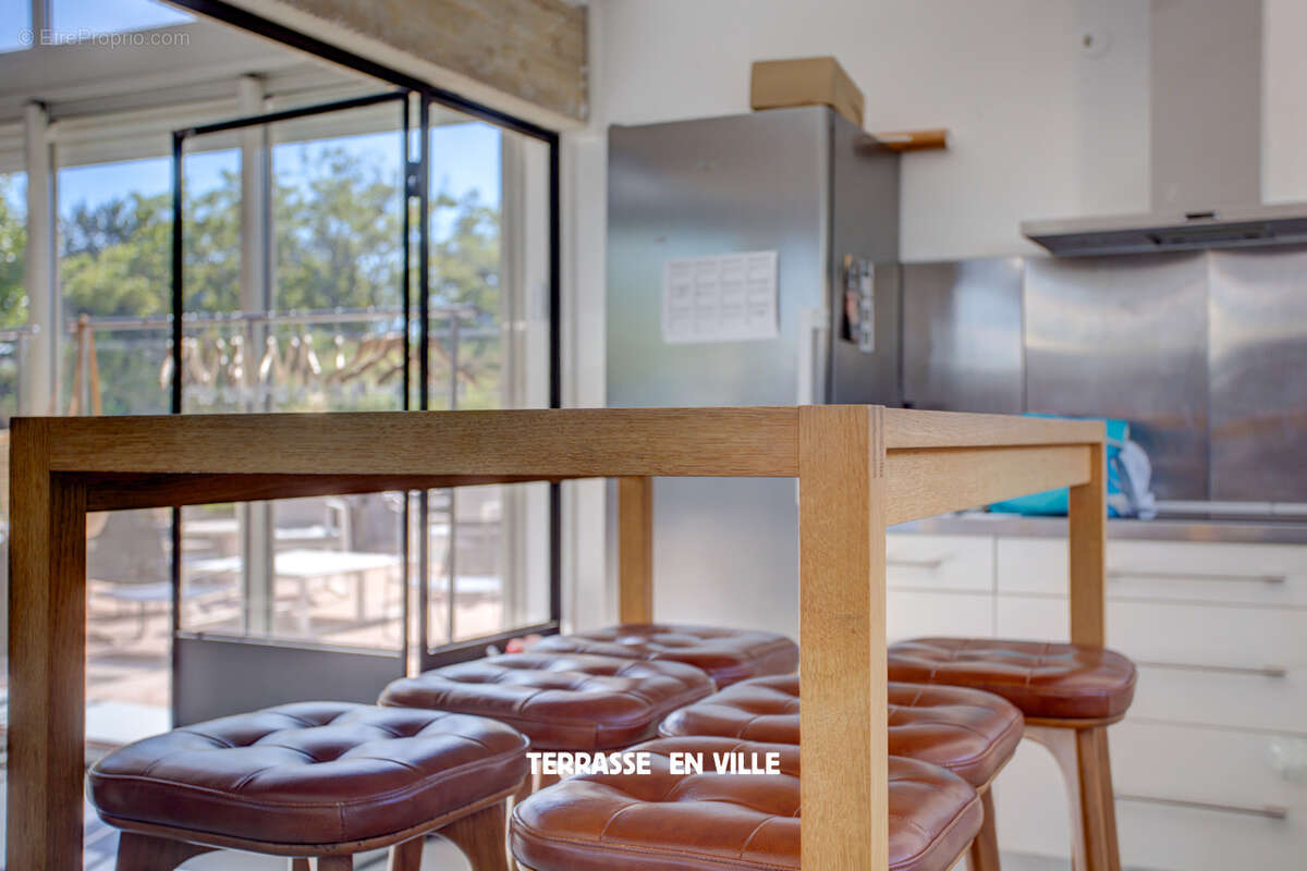 Commerce à AIX-EN-PROVENCE