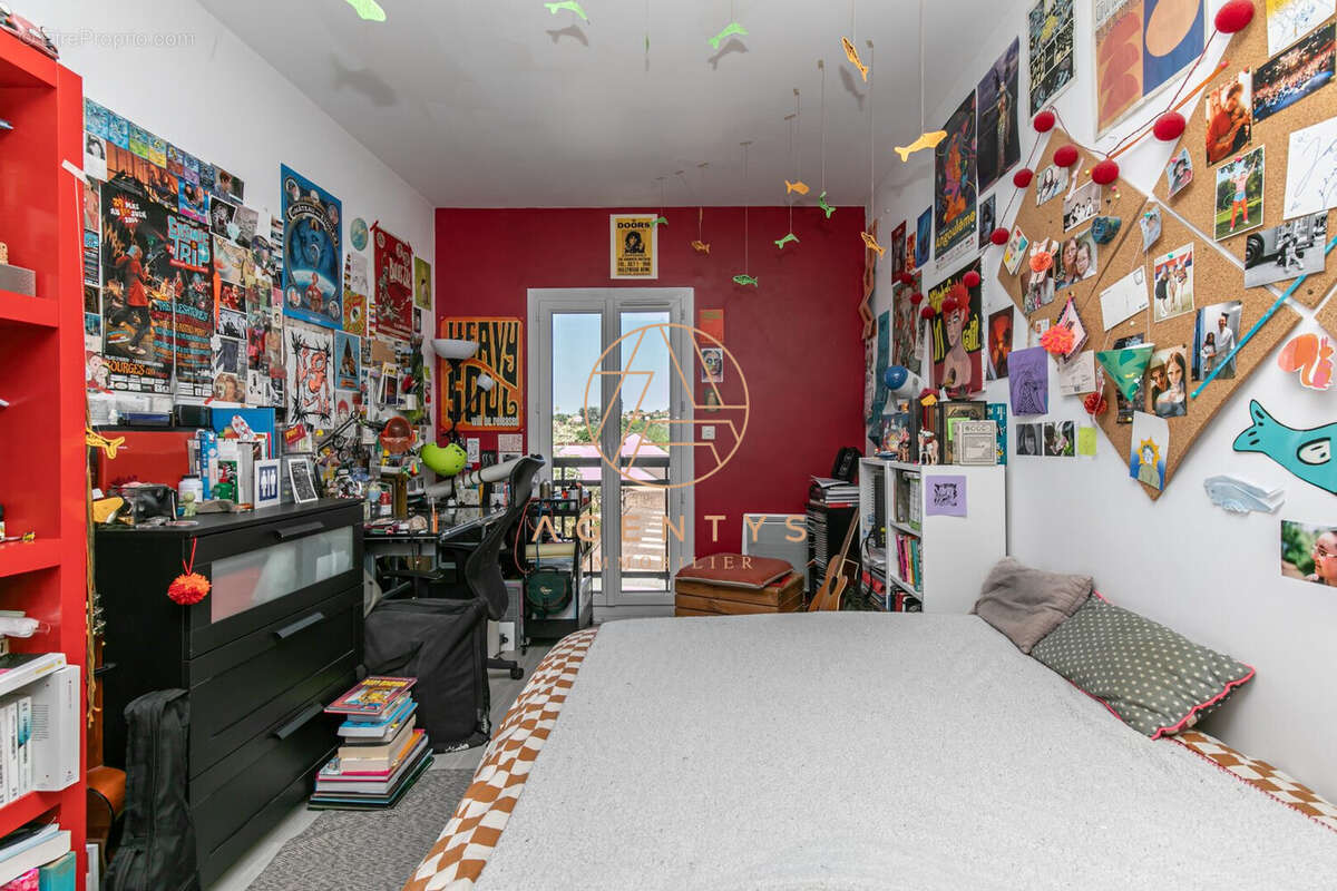 Appartement à SAINT-MAUR-DES-FOSSES