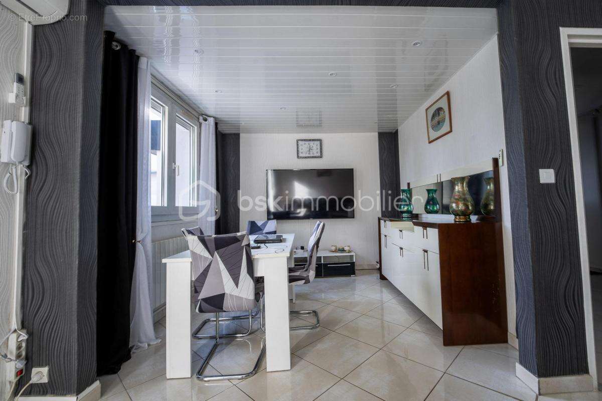 Maison 4 pièces avec jardin et garage - photo 6