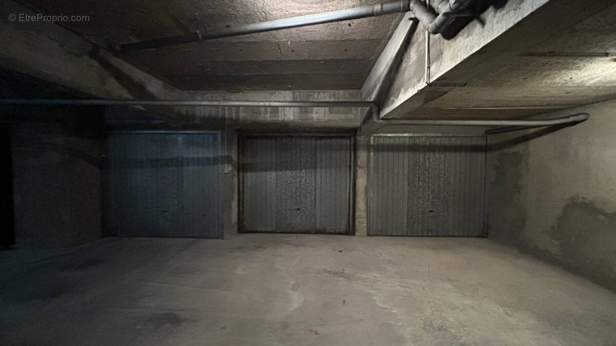 Parking à LES SABLES-D&#039;OLONNE