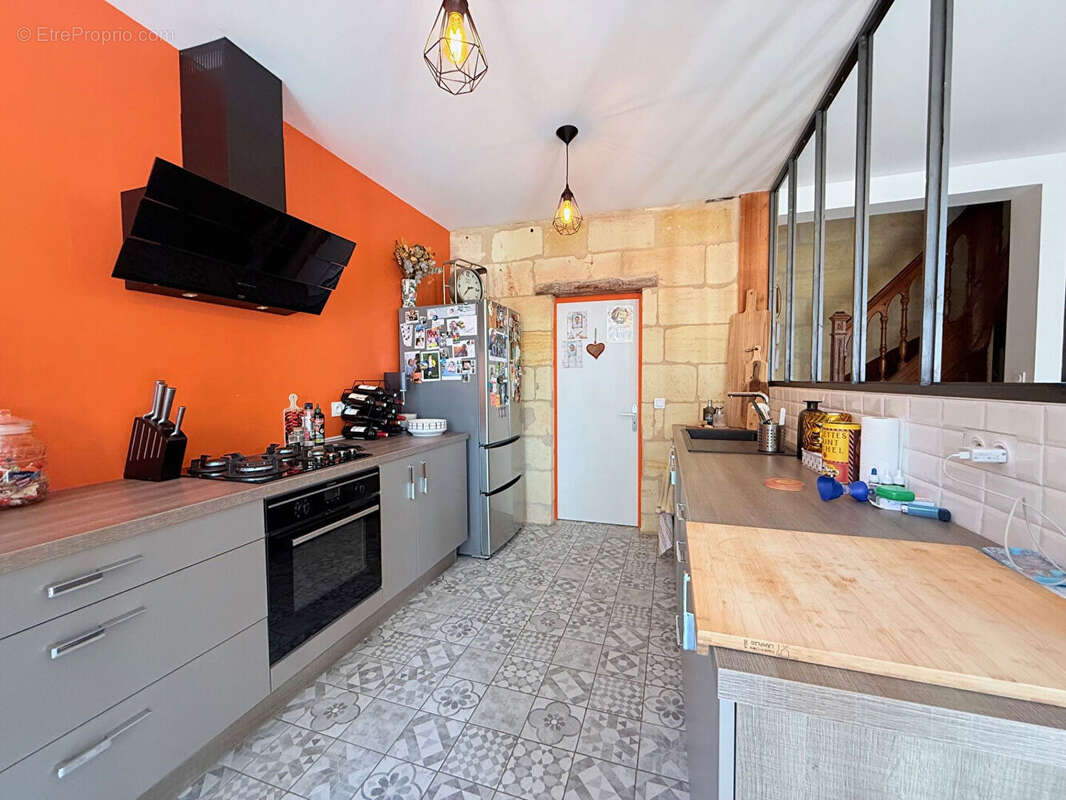 Maison à SAINT-EMILION