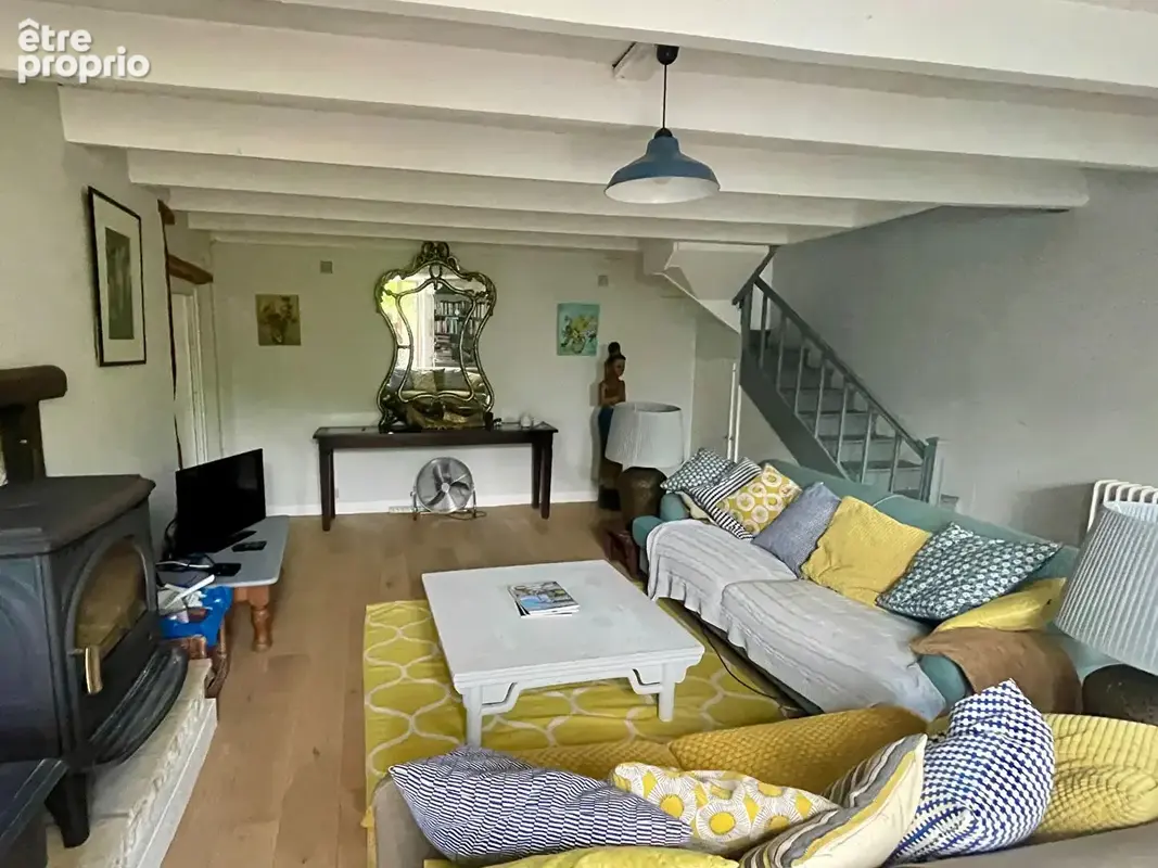 Maison et maison d'amis en centre ville LOULAY, tout à l'égout - photo 7