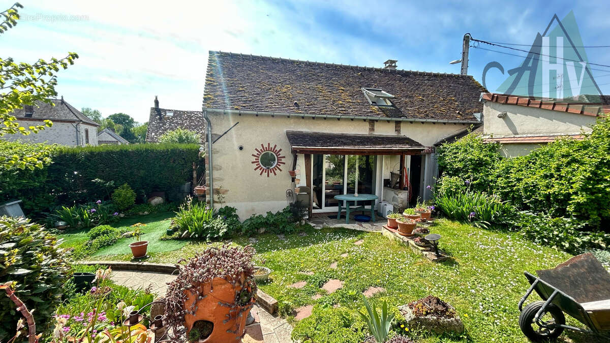 Maison à JUTIGNY