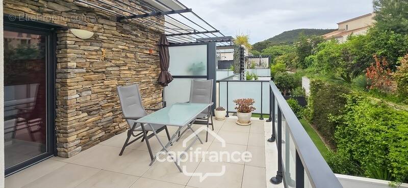 Appartement à SAINT-CYR-SUR-MER