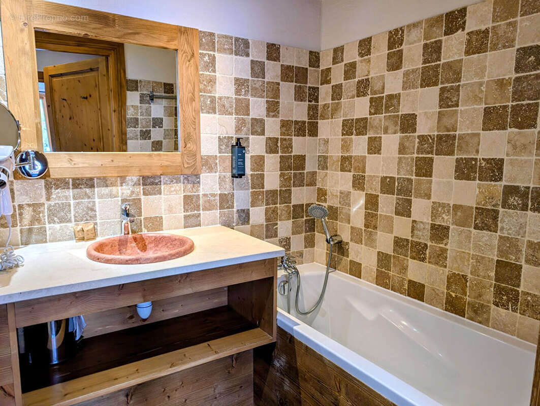 Appartement à LES CHAPELLES