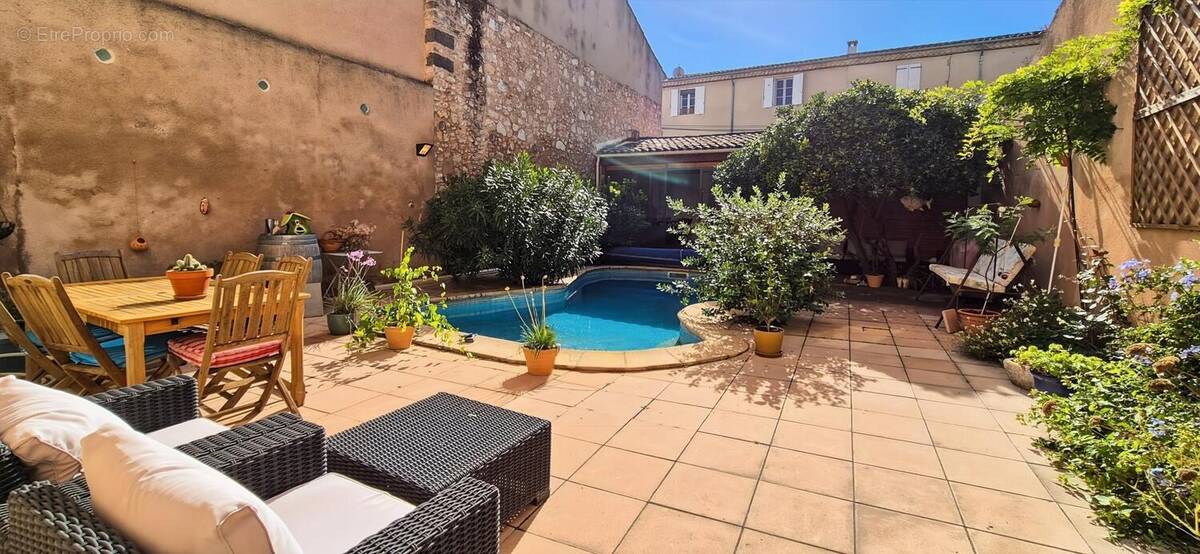 Photo 1 - Maison à PERTUIS