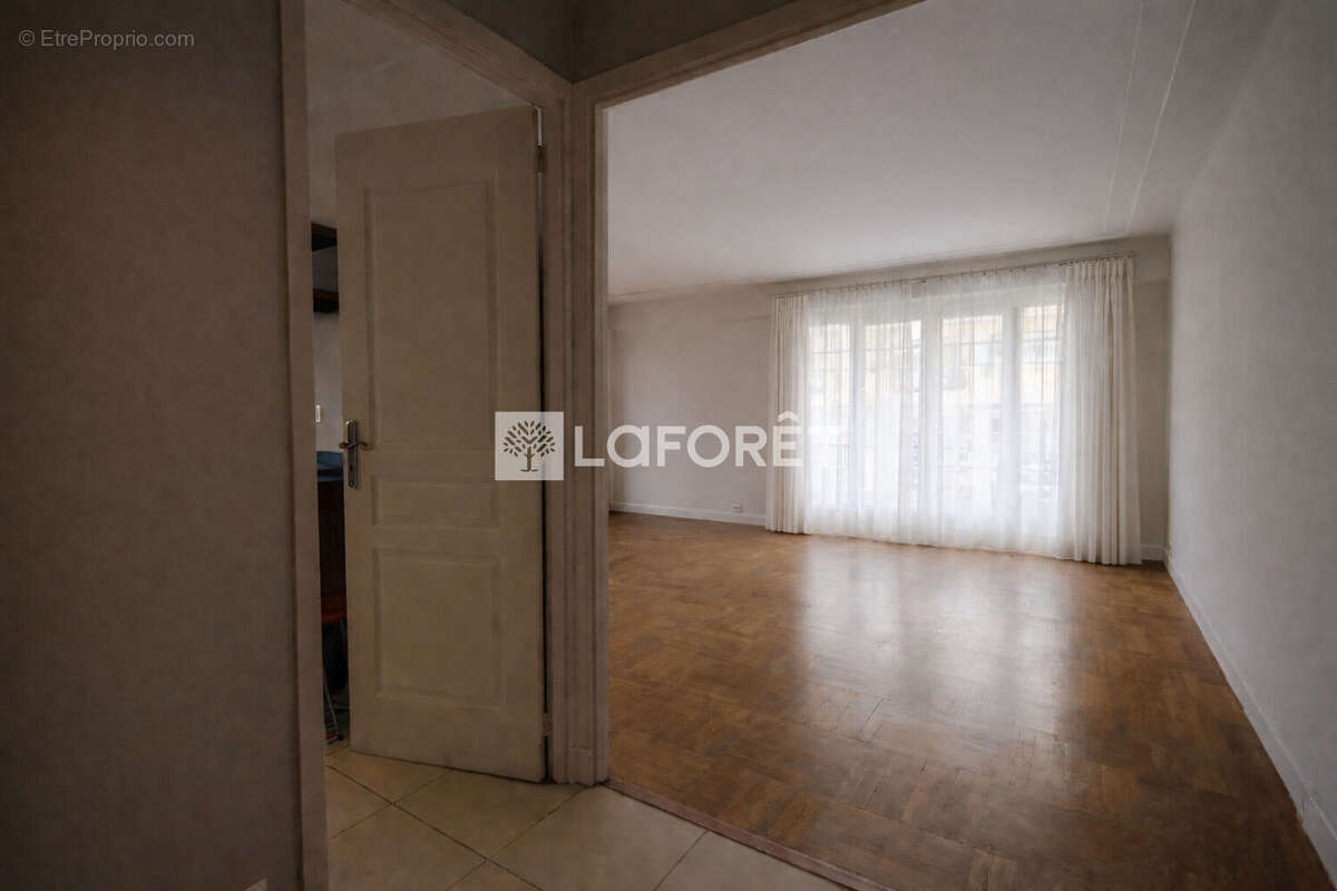 Appartement à LE CANNET