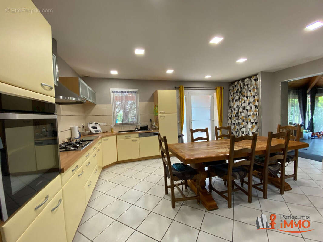 Maison à MURS-ET-GELIGNIEUX