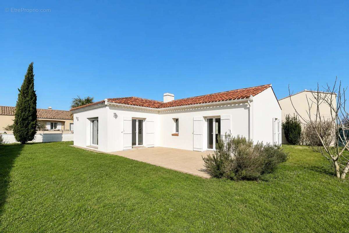 Maison à SAINT-MICHEL-EN-L'HERM