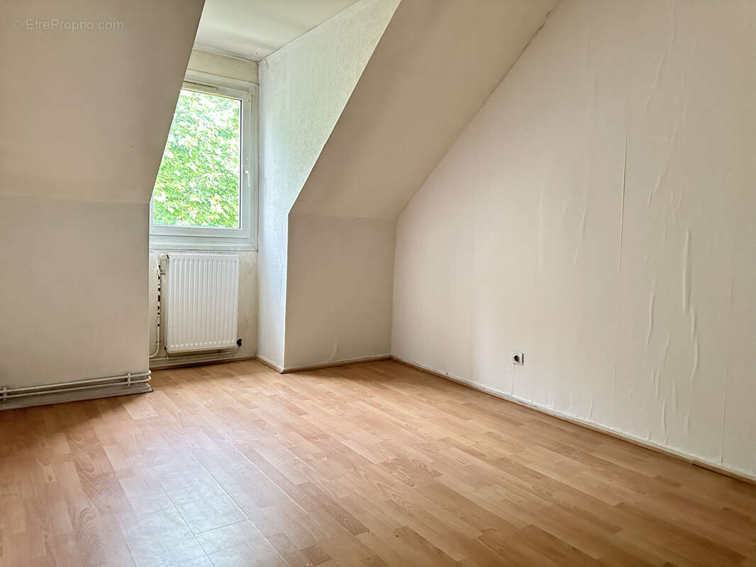 Appartement à SAINT-LEU-D'ESSERENT