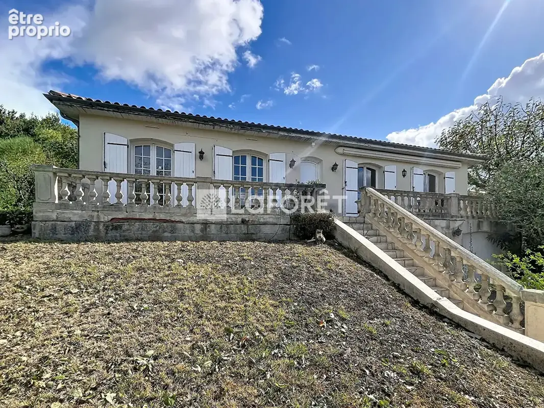 Maison à BLAYE