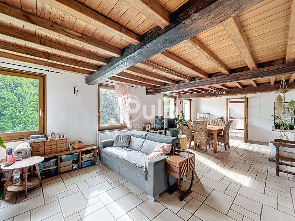 Maison à BEUVRY-LA-FORET