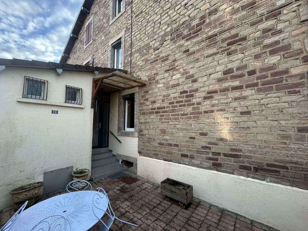 Maison à LUXEUIL-LES-BAINS