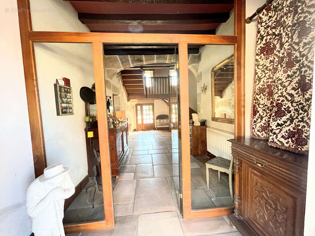 Maison à SAINT-MENOUX