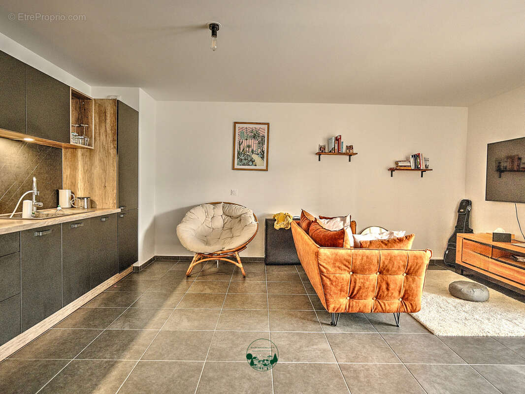 Photo 3 - Appartement à SAINT-GENIS-POUILLY