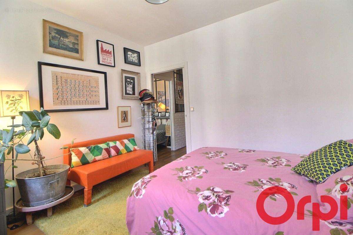 Appartement à MARSEILLE-1E