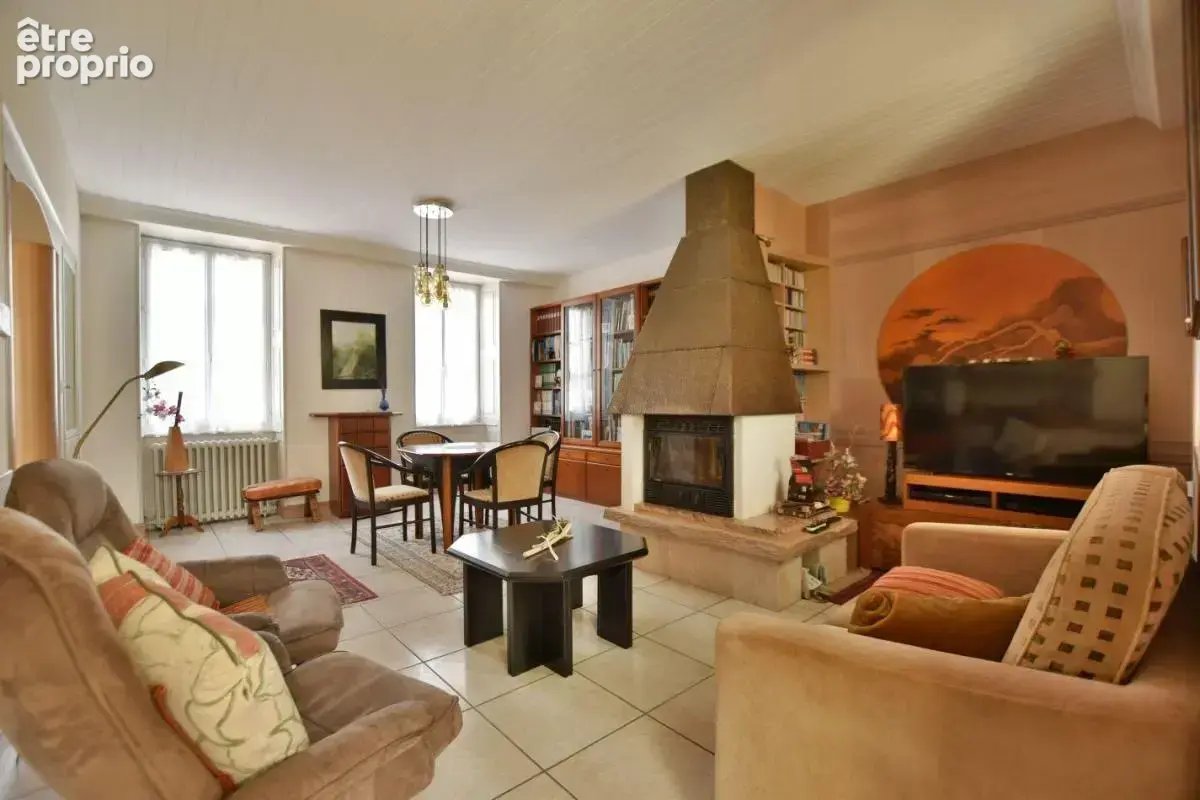 Maison à MORTAGNE-SUR-SEVRE