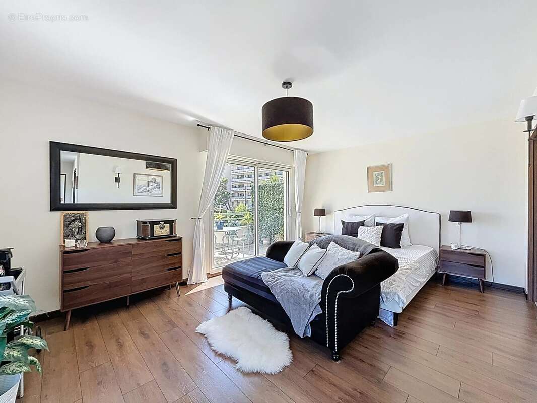 Appartement à LE CANNET