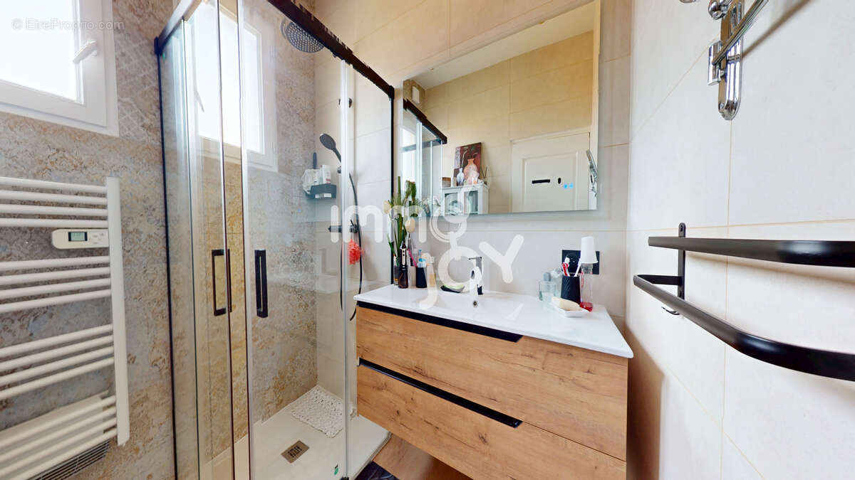 Appartement à FLEURY