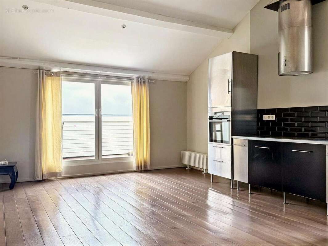   - Appartement à AUBENAS