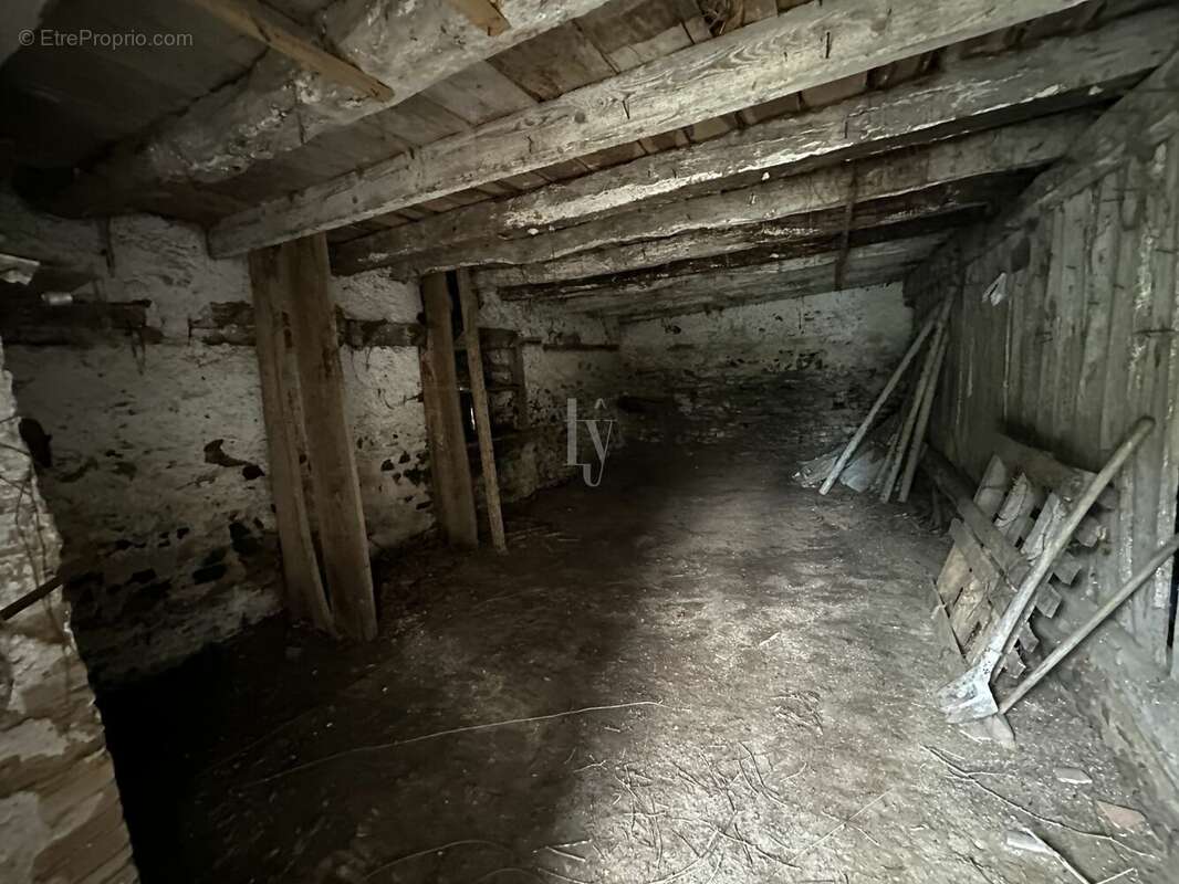 Maison à SAINT-GERMAIN-LES-BELLES