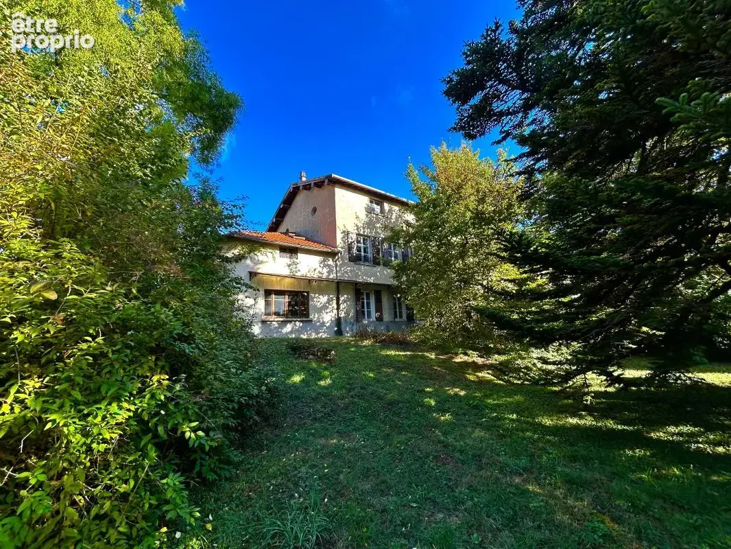 Opportunité rare pour professionnels — Bâtiment de caractère de 450 m² sur 3 niveaux avec jardin de 1 000 m² - photo 34