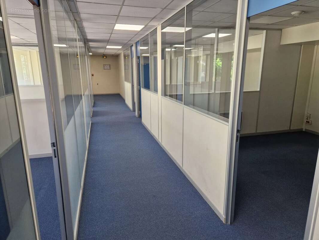 Bureaux a vendre - photo 6