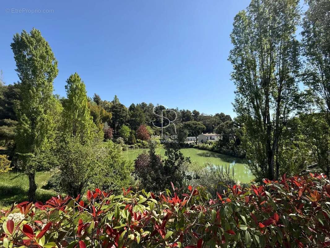 Maison à VILLENEUVE-LOUBET