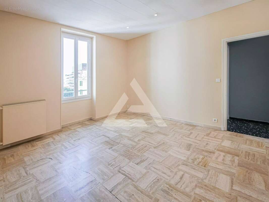 Appartement à BEAUSOLEIL