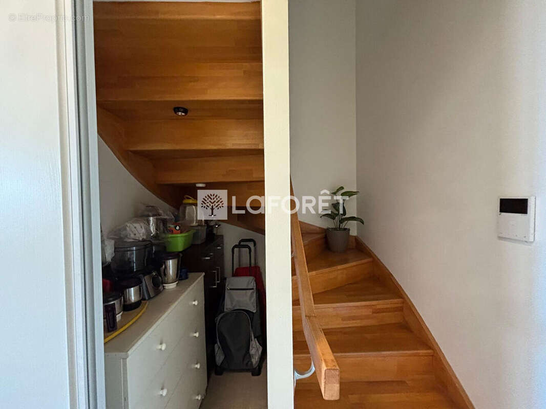 Appartement à MARSEILLE-2E