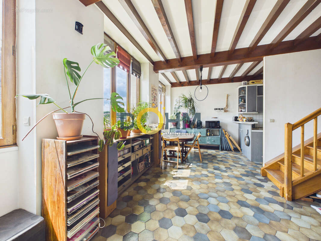 Appartement à SAINT-ETIENNE