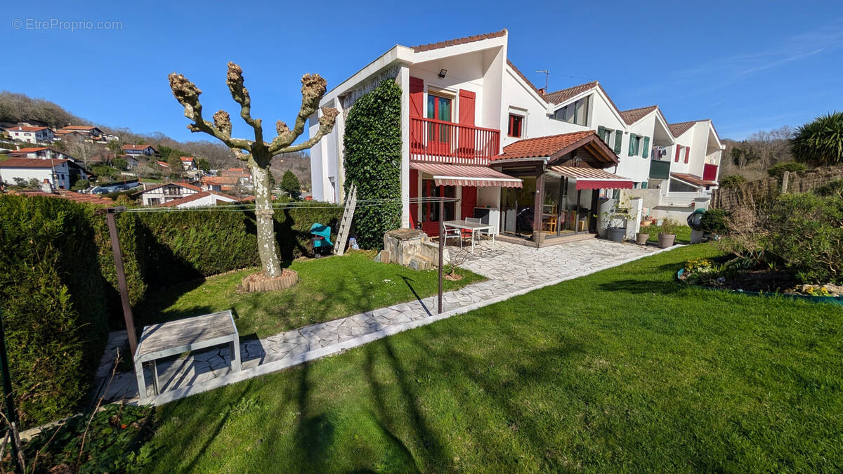 Maison à URRUGNE