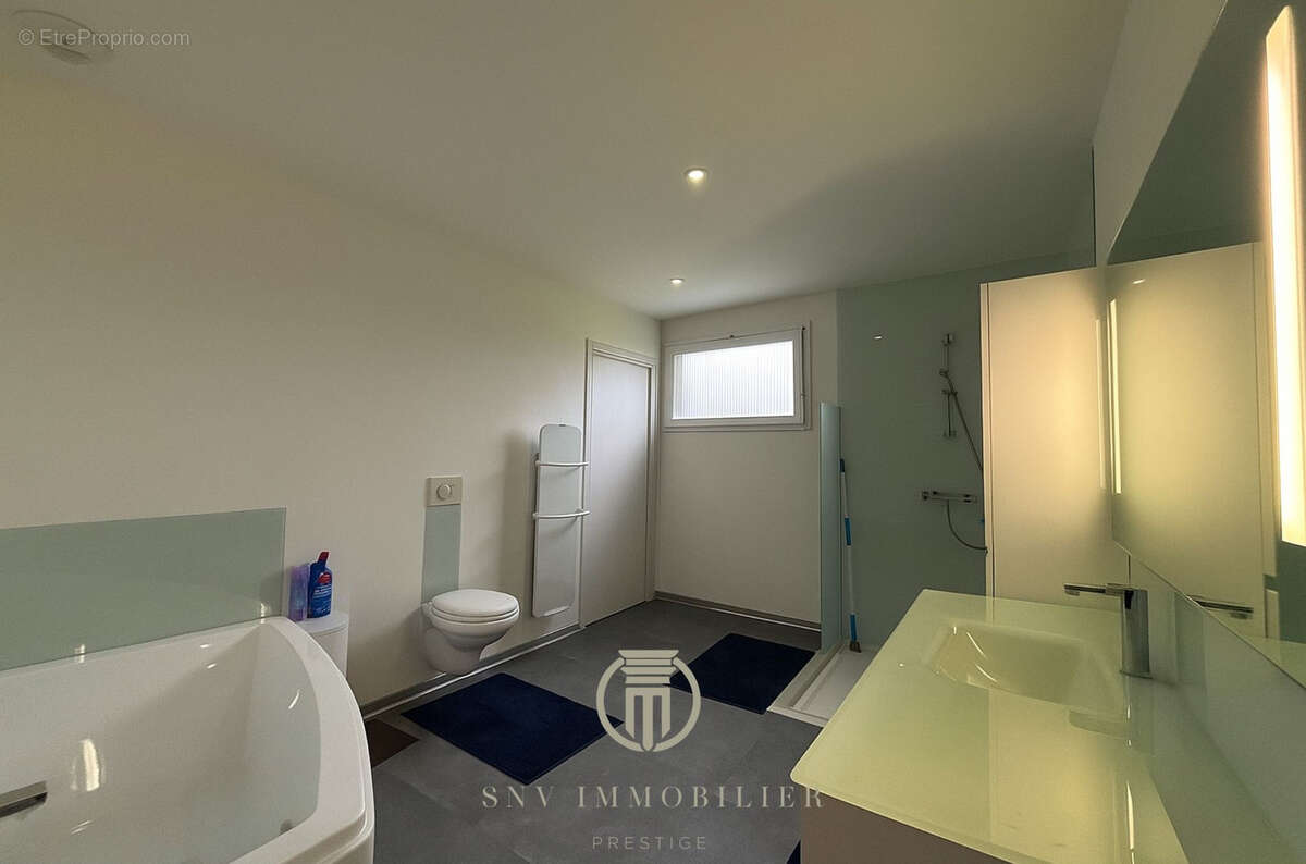 Maison à PARAY-LE-MONIAL