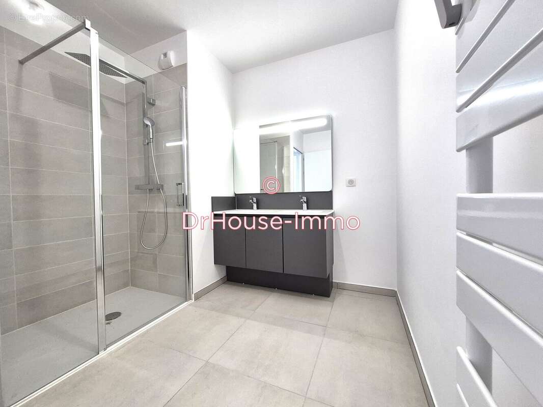 Appartement à LATTES