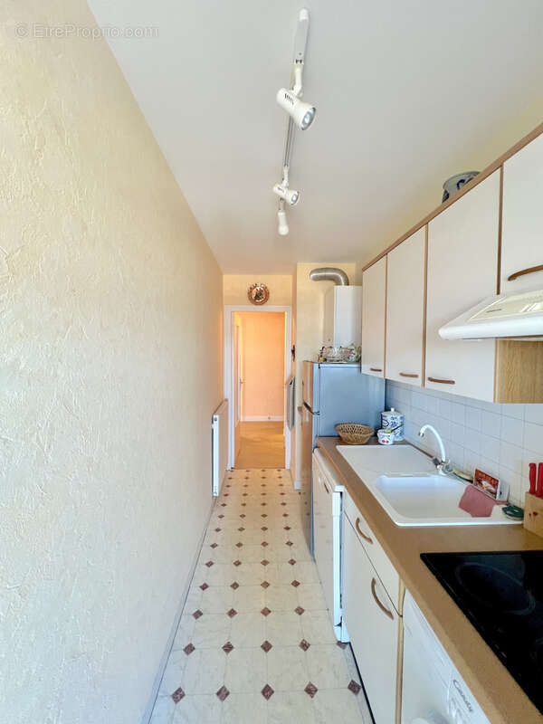 FACE MER Appartement 3 pièces avec vue mer balcon garage et cave - photo 6