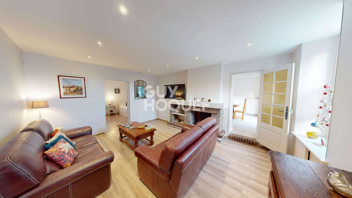 Maison à CHEMILLY-SUR-YONNE