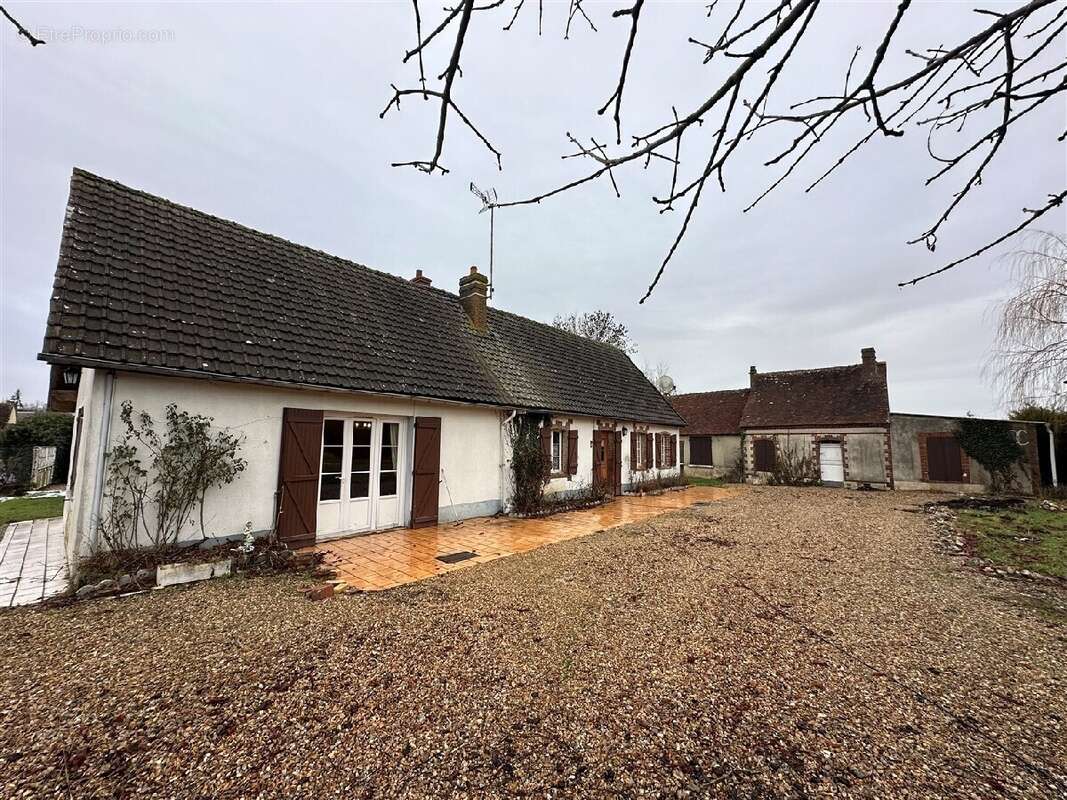 Maison à CHATEAUNEUF-EN-THYMERAIS