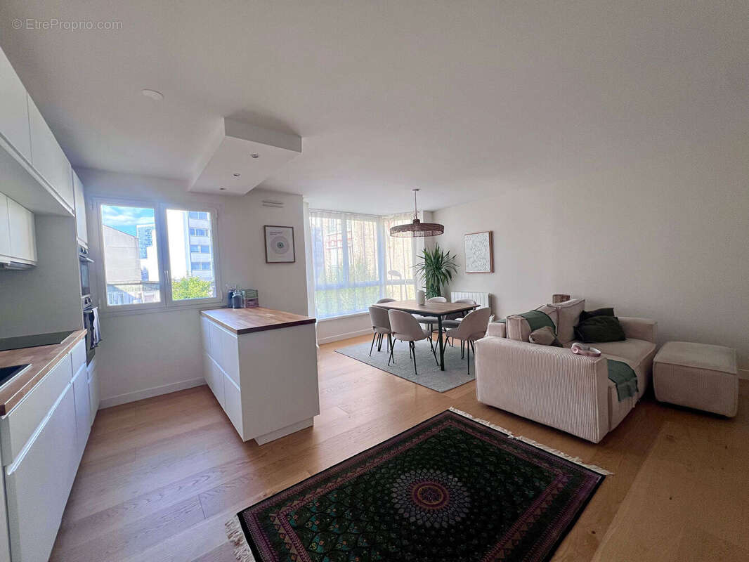Appartement à SURESNES