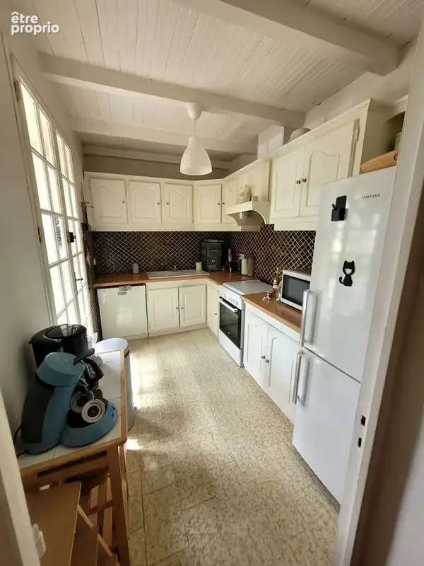 A Régusse, villa sur 2 niveaux avec piscine et garage - photo 8